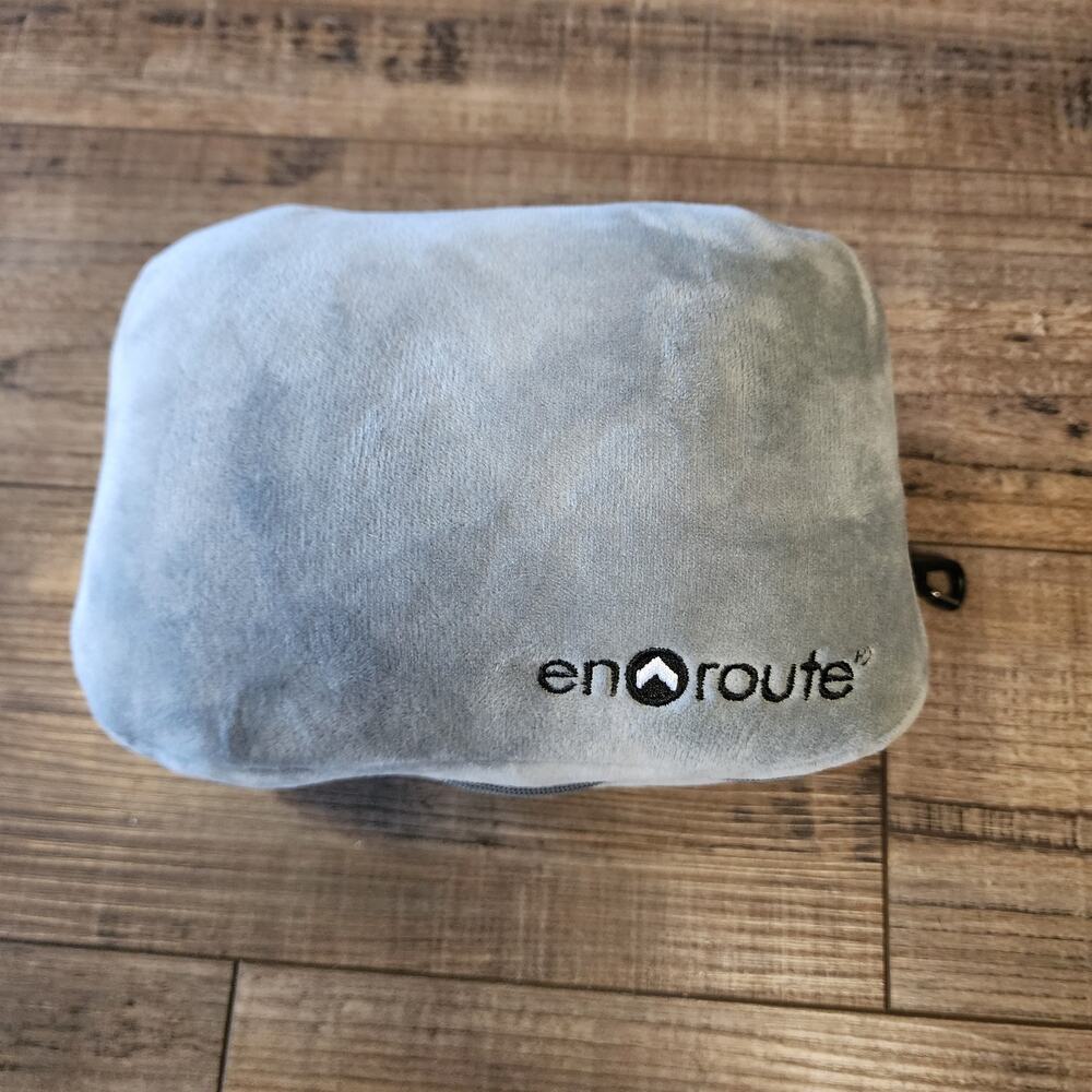 En Route Z Pod Travel Pillow and Eye Mask Gray b43